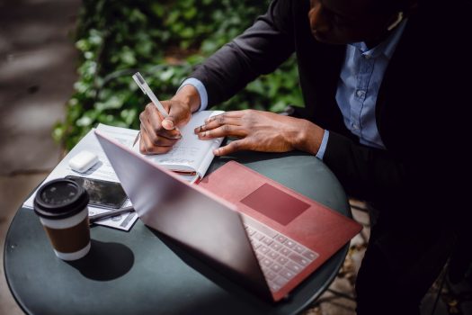 Délais Bien Définies Boostent la Productivité des Entrepreneurs