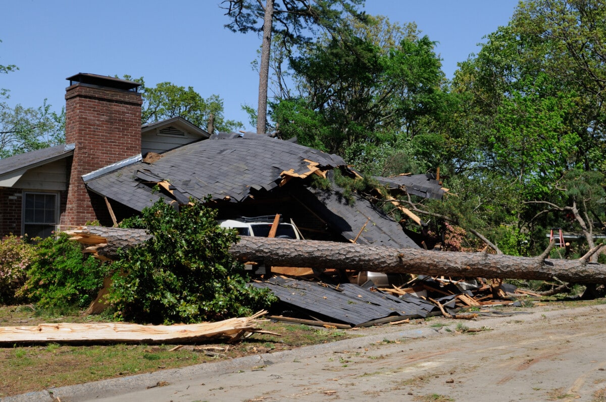 Une tornade a endommagé des maisons et des voitures en Arkansas