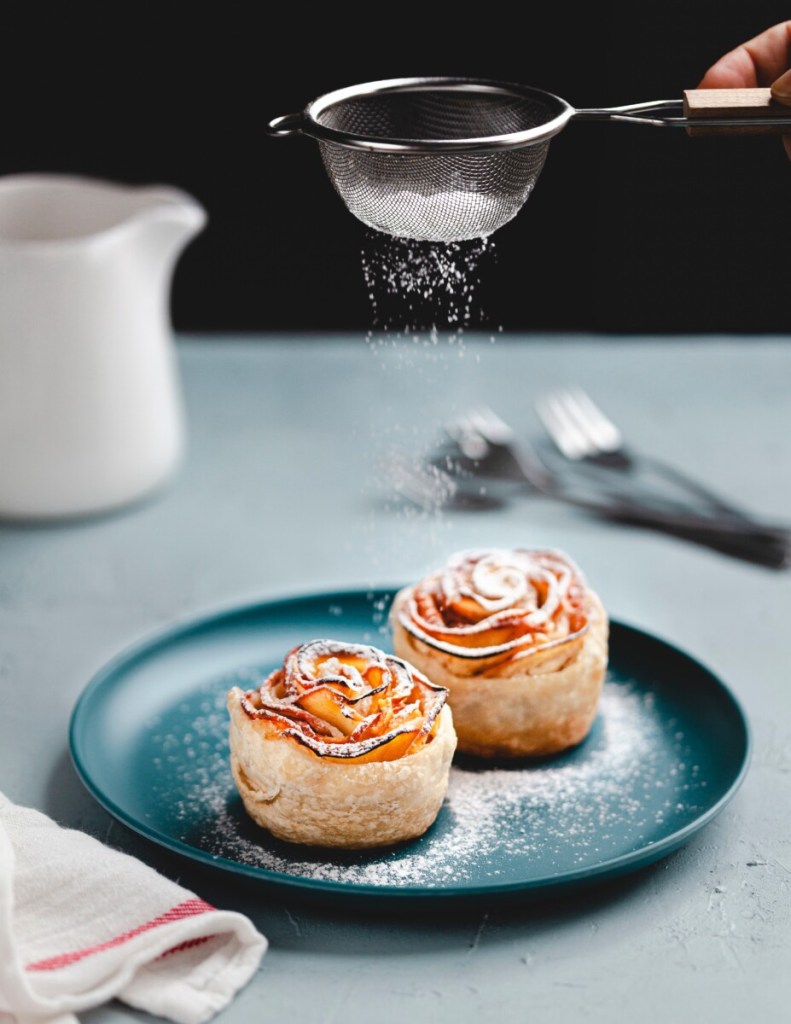 Tartelettes aux pommes et à la rose